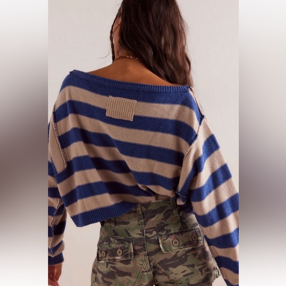 Free People Into The Blue Pullover Cropped We The Free Blue Ivory Combo - Picture 2 of 6